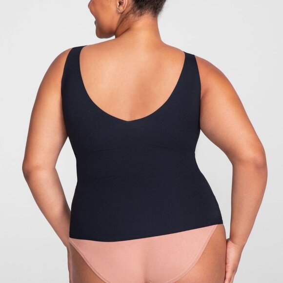 Honeylove Women's LiftWear Shaping Tank Top in Vamp Black - Picture 2 of 9